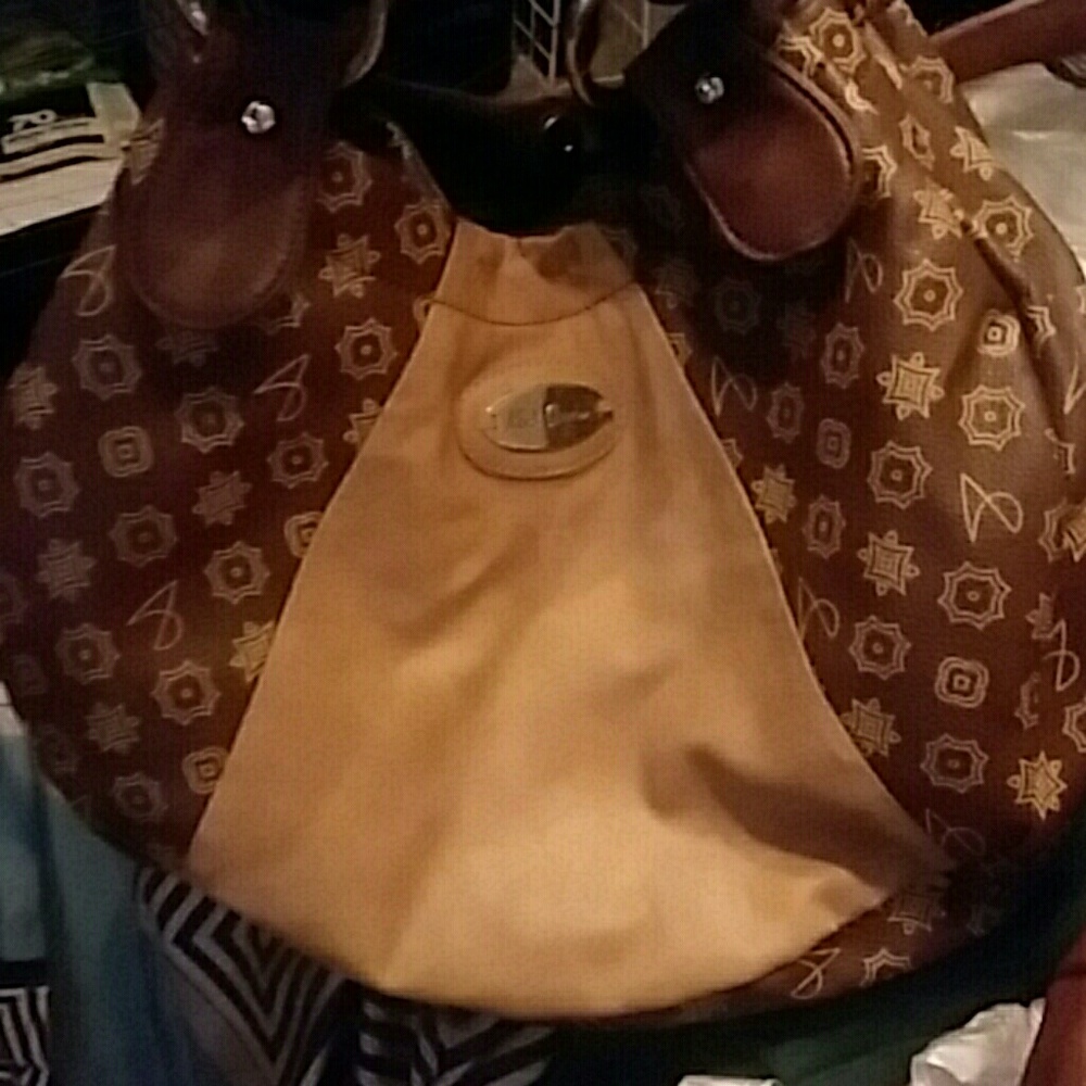 Bag - Picture 1 of 2